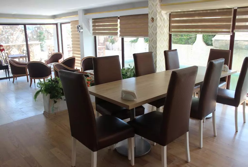 hotel royal colours antalya_shabavizparvaz_02.jpg